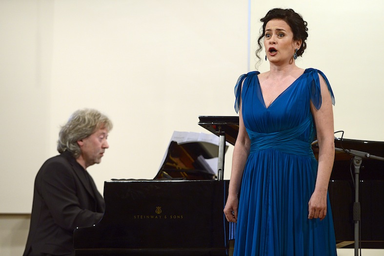 Simona Houda-Šaturová - FOTO TASR - Pavel Neubauer