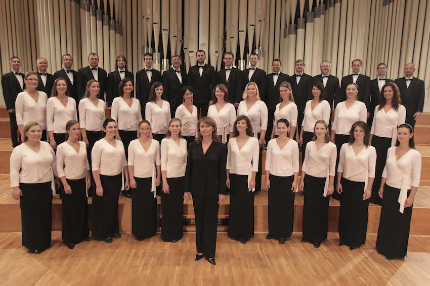 Vianoce s Lúčnicou - lucnica-chorus-spevacky-zbor-lucnica-fotoc-ctibor-bachraty-1