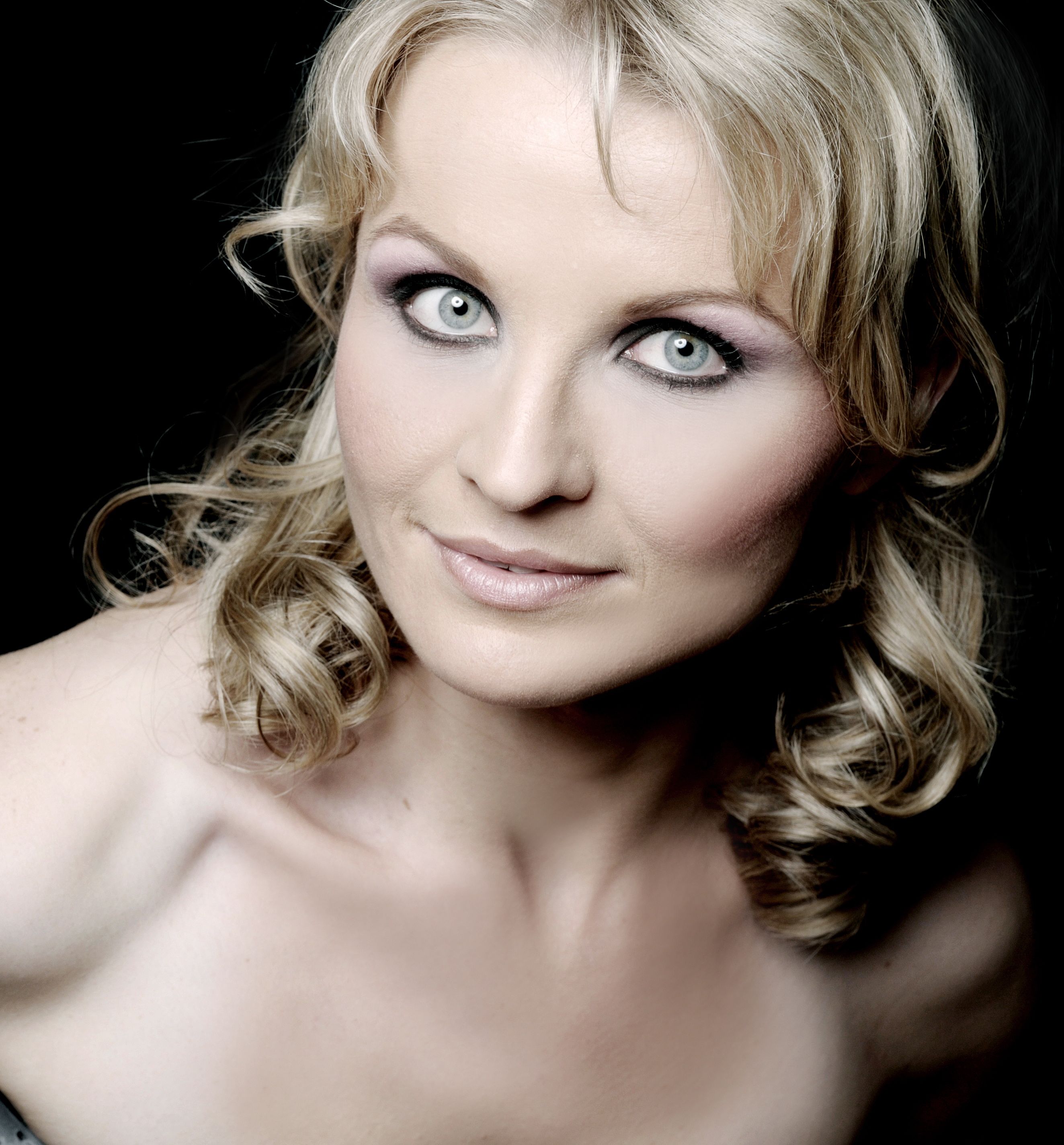 Jana Kurucová - Kurucova 2009_33_66